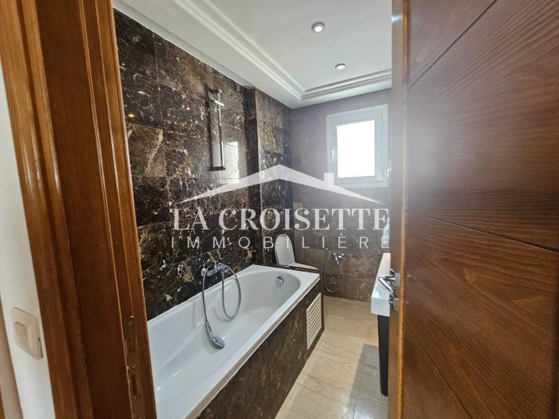 Penthouse S+4 aux Jardins De Carthage 
